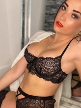 Conjunto de lencería erótica sexy de encaje bordado hueco de color sólido